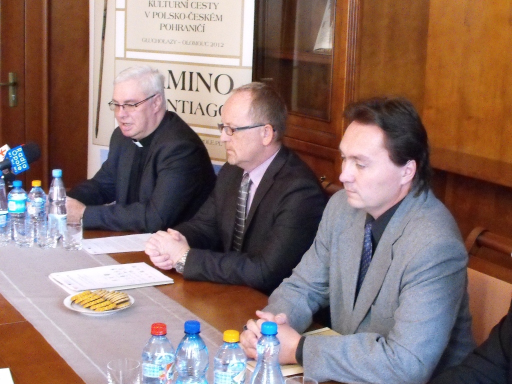 Zleva: P. Ginter Żmuda, Krzysztof Początek a Štěpán Sittek. Foto Łukasz Woźniak