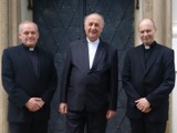 Mons. Josef Nuzík, arcibiskup Jan Graubner a Mons. Antonín Basler. Foto František Jemelka