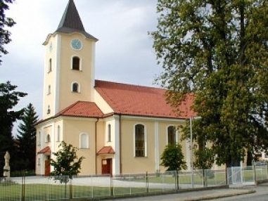 Kostel v Šumicích. Foto archiv obce Šumice, www.sumice.cz