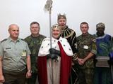 Koledníci na Krajském vojenském velitelství v Olomouci. Foto archiv Arcidiecézní charity Olomouc